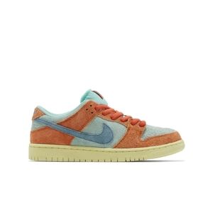 Nike Dunk Low SB 'Orange Emerald Rise', Size 9